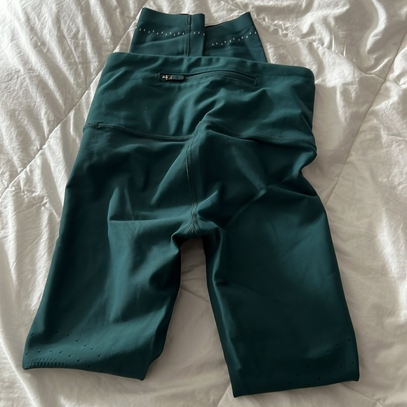 Lululemon Zoned In Tight *27" - Picture 5 of 8